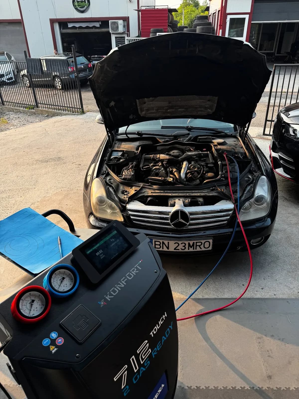 Reîncărcare freon Mercedes-Benz CLS în Cluj-Napoca la Quik Detailing (gaz R134a)