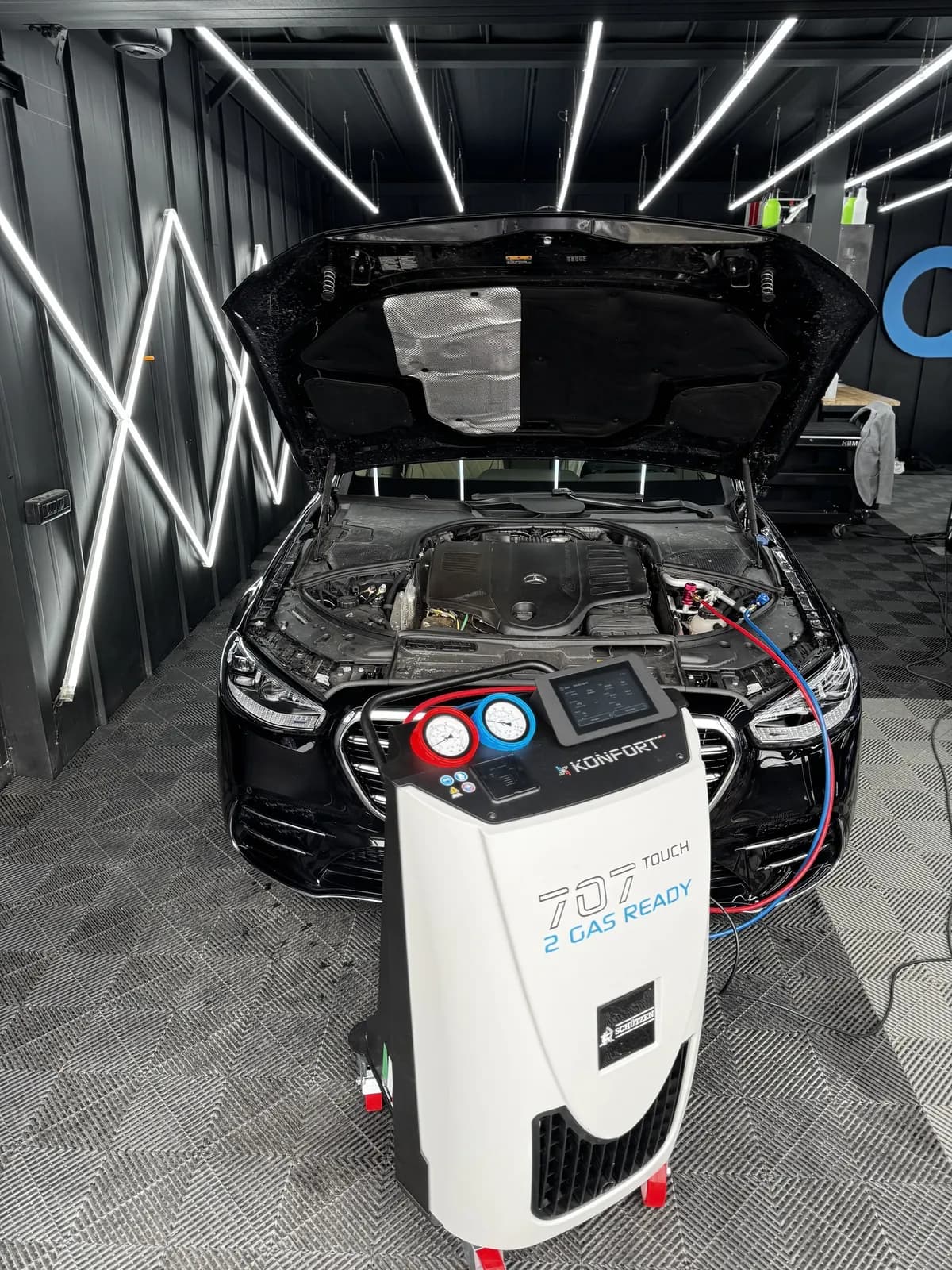 Reîncărcare freon Mercedes-Benz S-Class în Cluj-Napoca la Quik Detailing (gaz R1234yf)